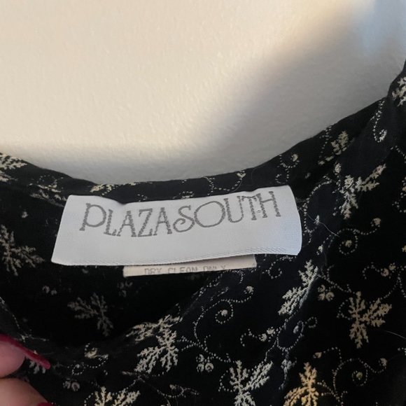 Adorable Floral Midi Dress - Picture 4 of 4